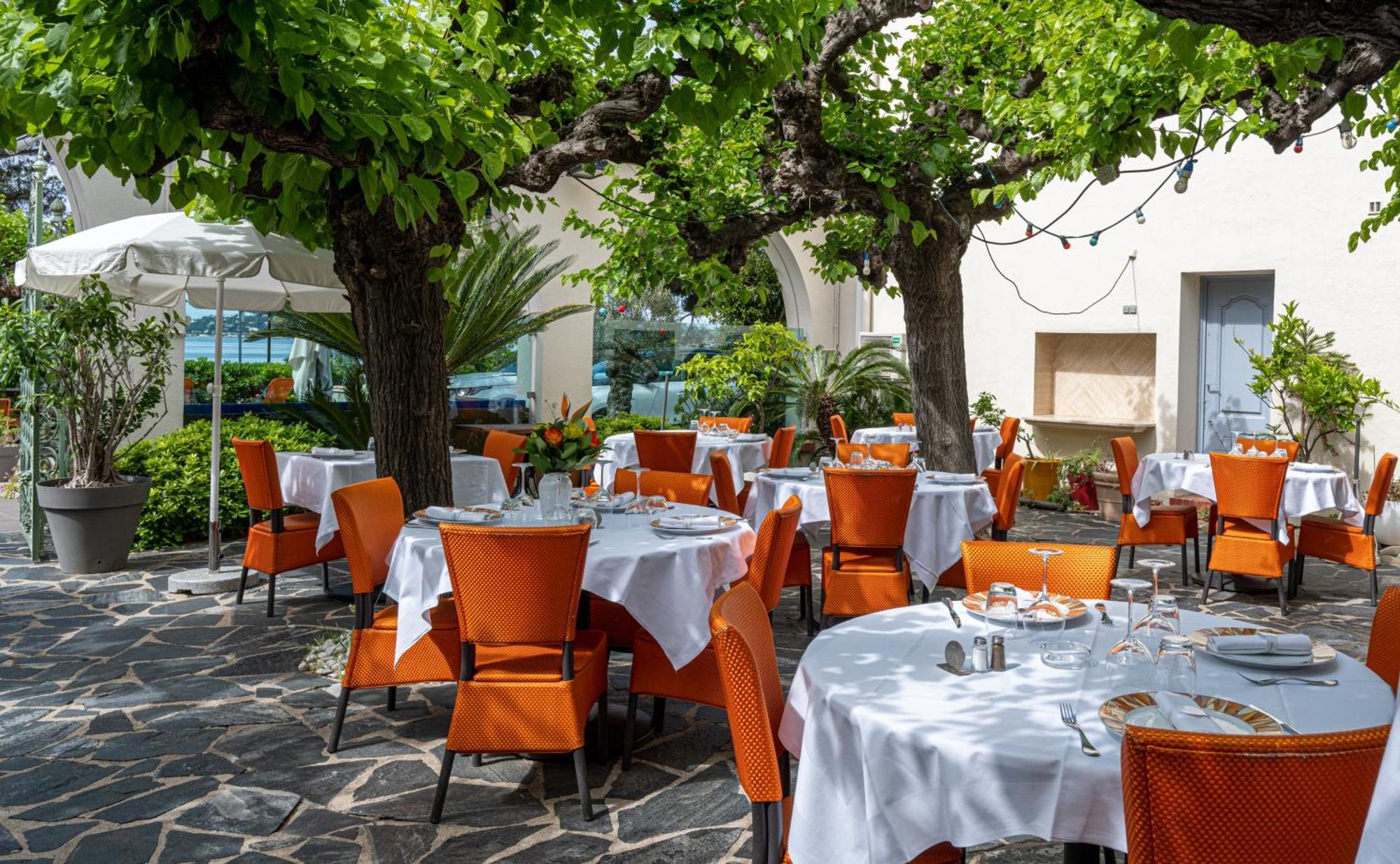 Le Provencal Logishotels Hotel 3*